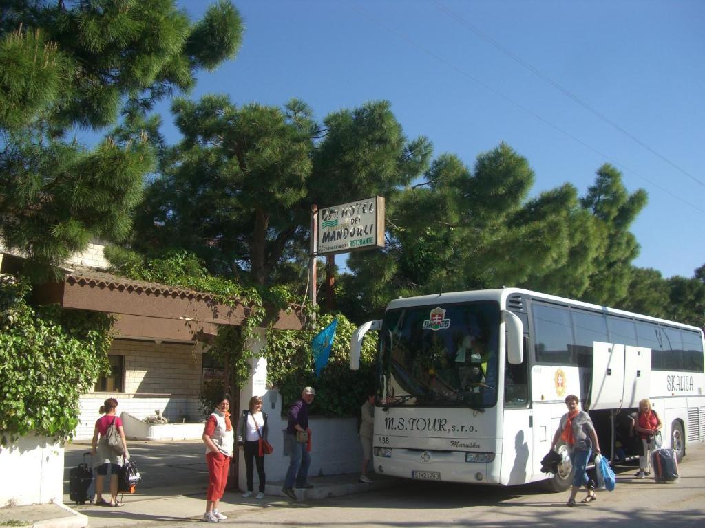 Hotel Menta E Rosmarino Monte SantʼAngelo Kültér fotó
