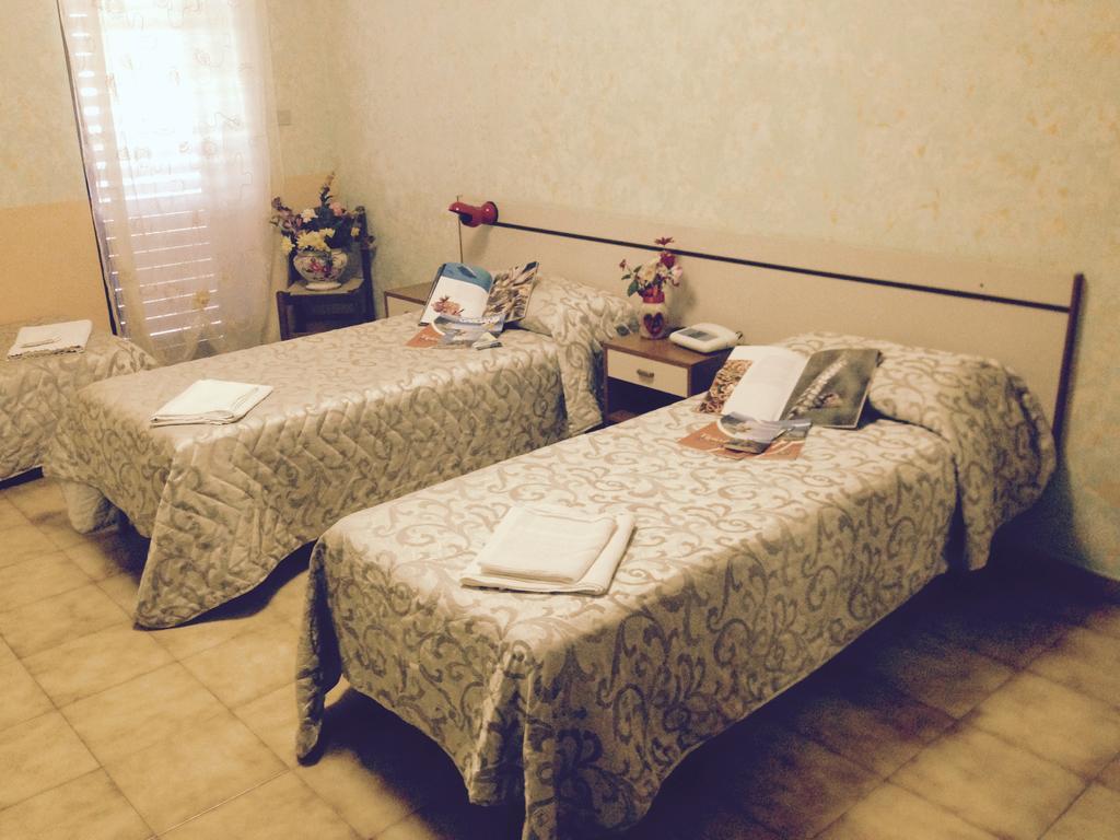 Hotel Menta E Rosmarino Monte SantʼAngelo Kültér fotó