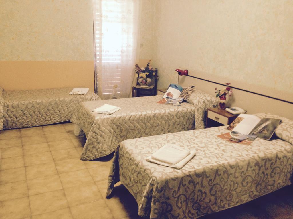 Hotel Menta E Rosmarino Monte SantʼAngelo Kültér fotó