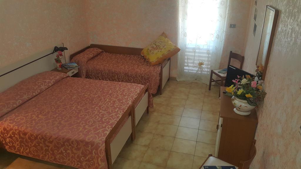 Hotel Menta E Rosmarino Monte SantʼAngelo Kültér fotó